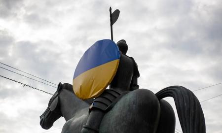 „Rytų fronte. Kaip tik ruošė naują porciją.“ Ukraina ūžia. Kas išdavikas?